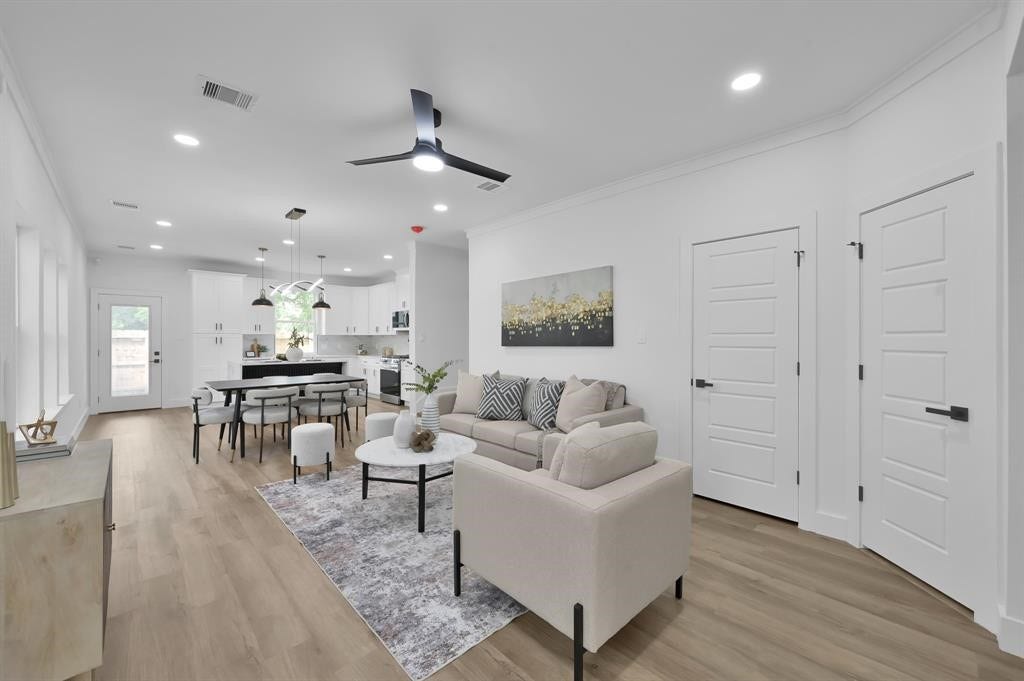 3334 Francis Street, #B, Houston, TX 77004 3334 Francis Street, #B, Houston, TX 77004
