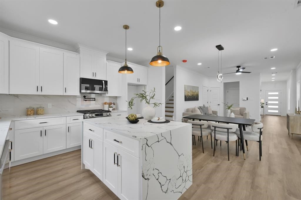 3334 Francis Street, #B, Houston, TX 77004 3334 Francis Street, #B, Houston, TX 77004
