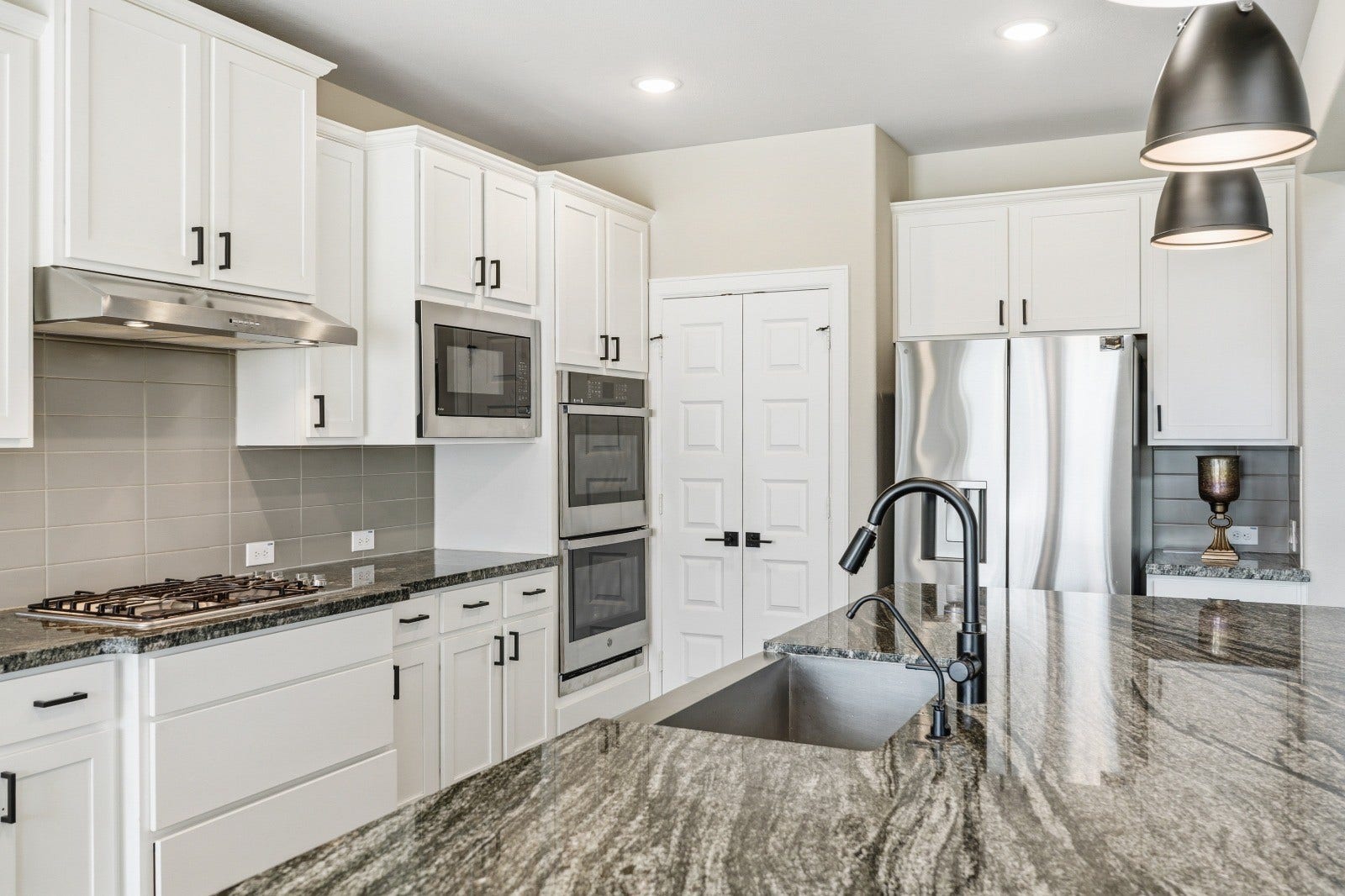 702 Hooks Trail, League City, TX 77573 702 Hooks Trail, League City, TX 77573