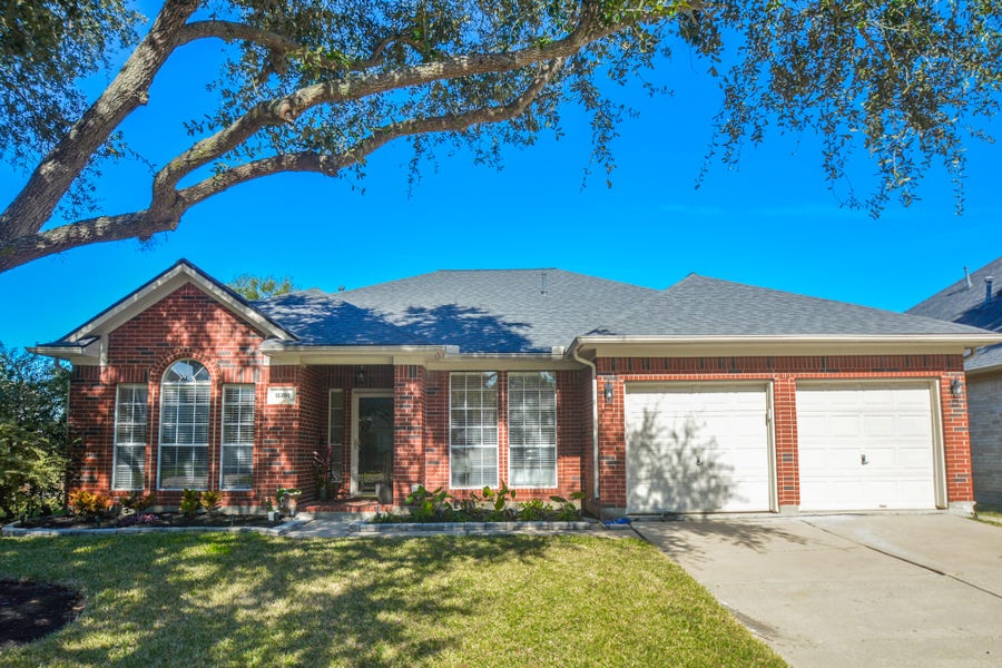 Property photo for 15306 Park Glen Drive, Sugar Land, TX