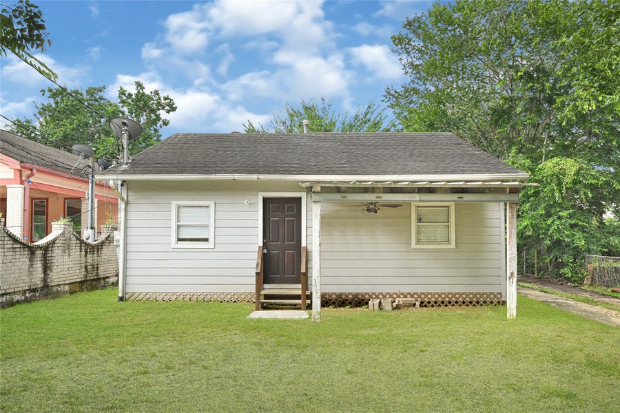 Property photo for 14336 Victoria Street, Houston, TX