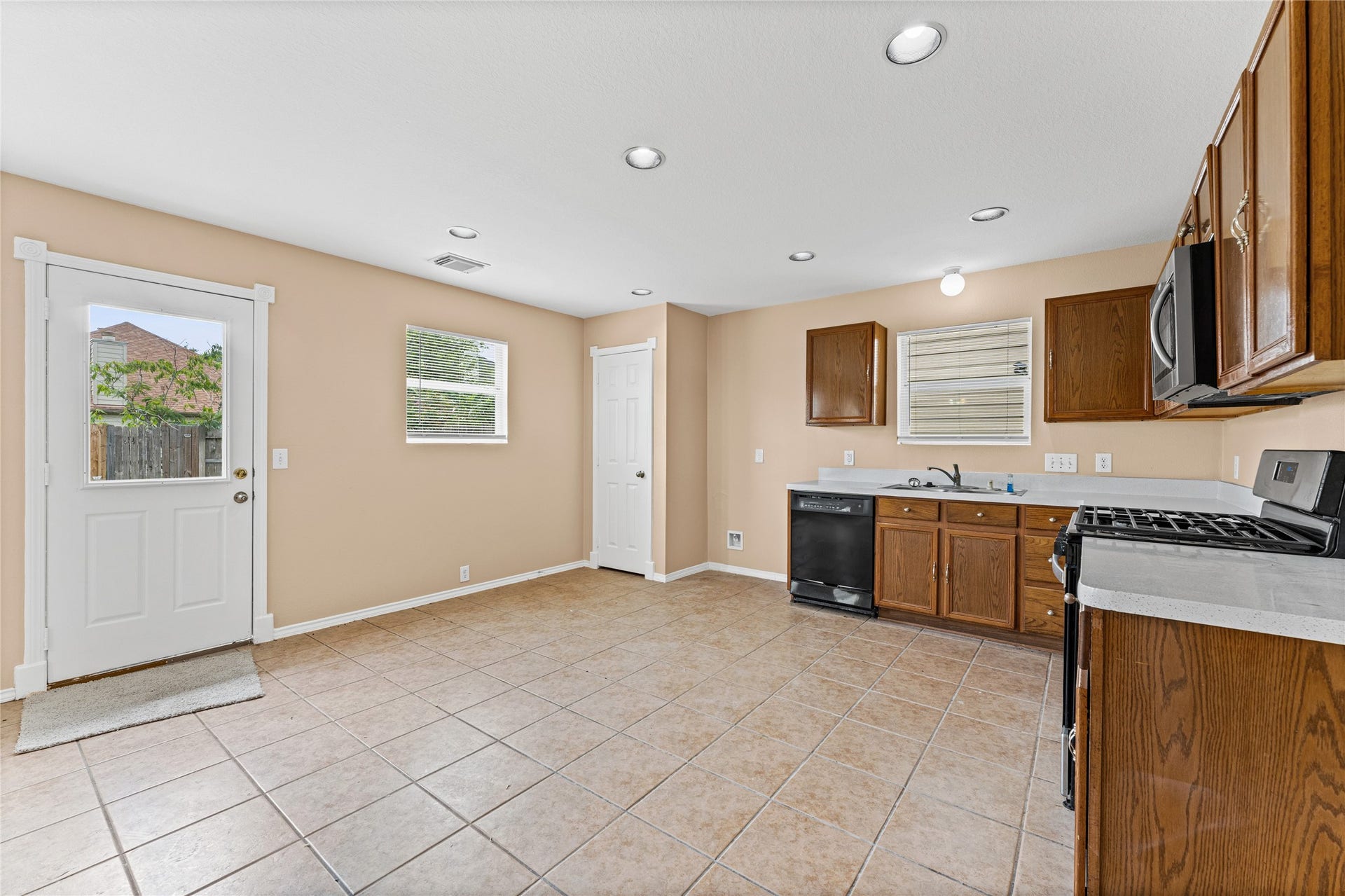 3414 Dartmouth Field Lane, Fresno, TX 77545 3414 Dartmouth Field Lane, Fresno, TX 77545