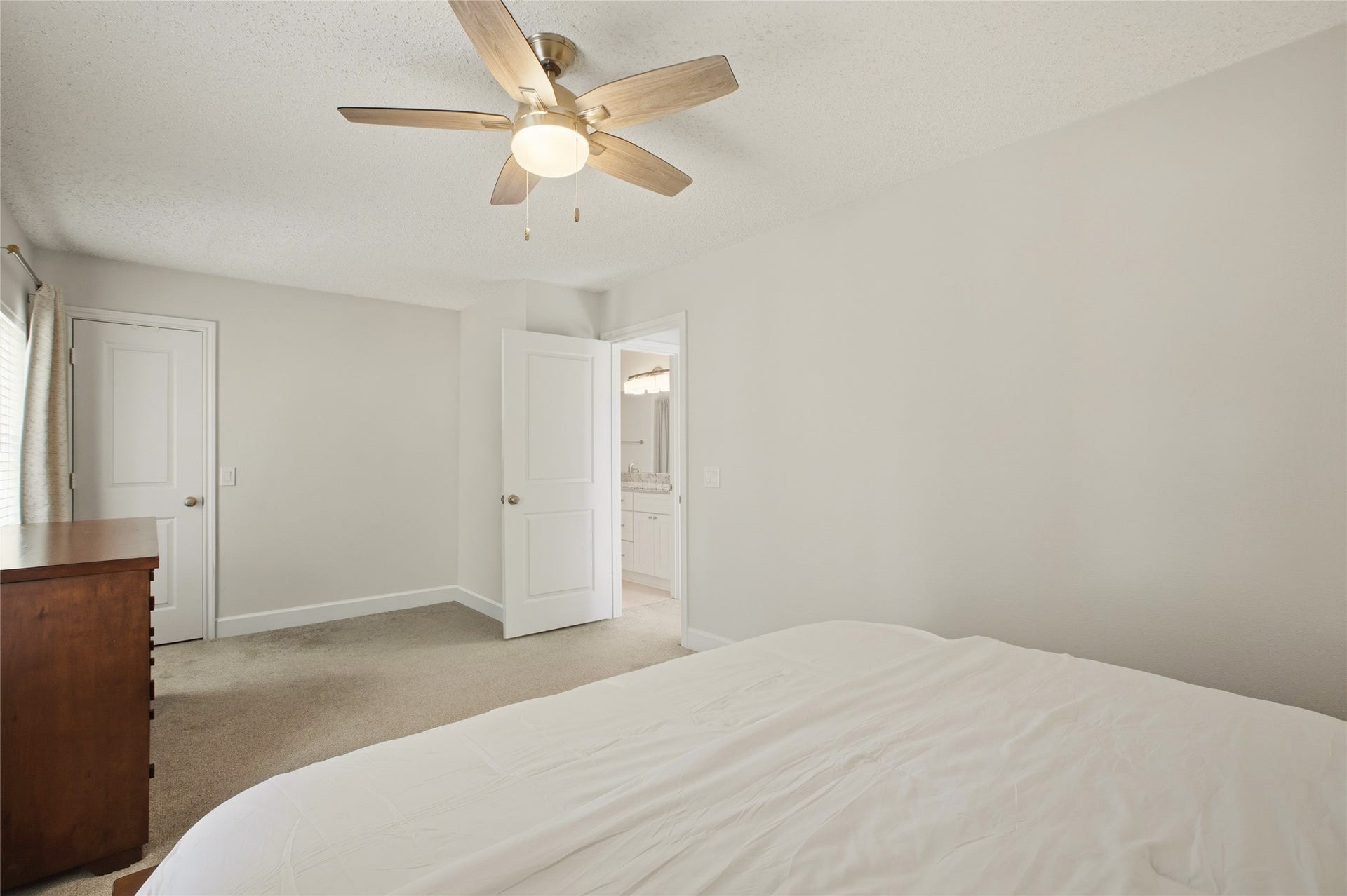 4422 Ranger Run, Sugar Land, TX 77479 4422 Ranger Run, Sugar Land, TX 77479