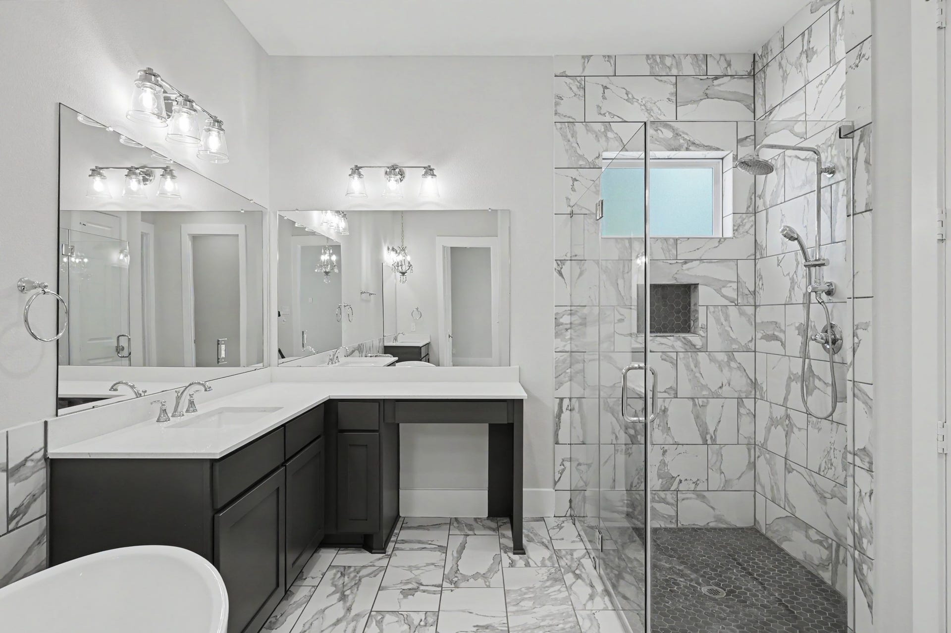 15624 Fire Sky Road, Willis, TX 77378 Vanity and large shower