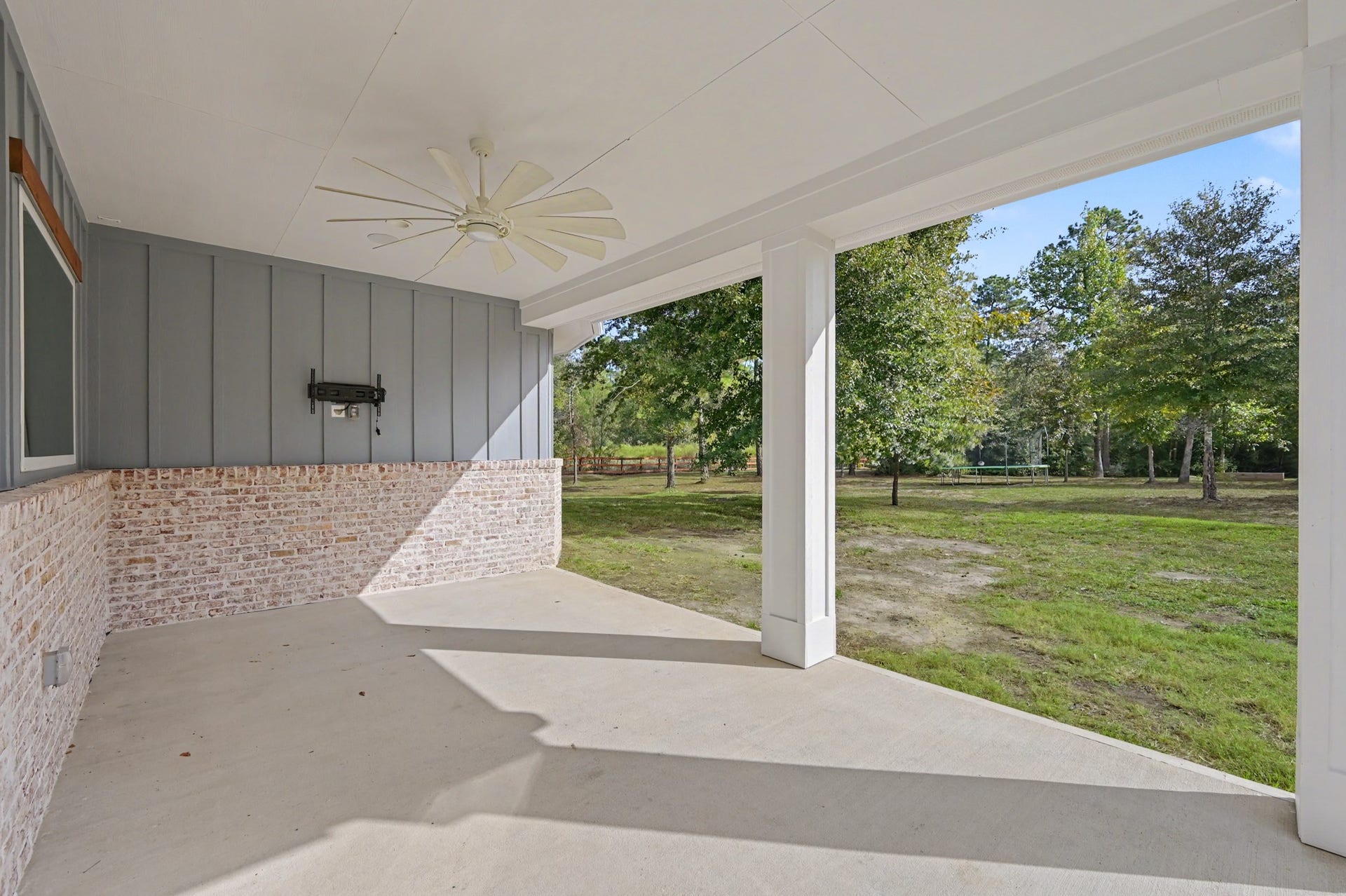 15624 Fire Sky Road, Willis, TX 77378 Huge patio with surround sound