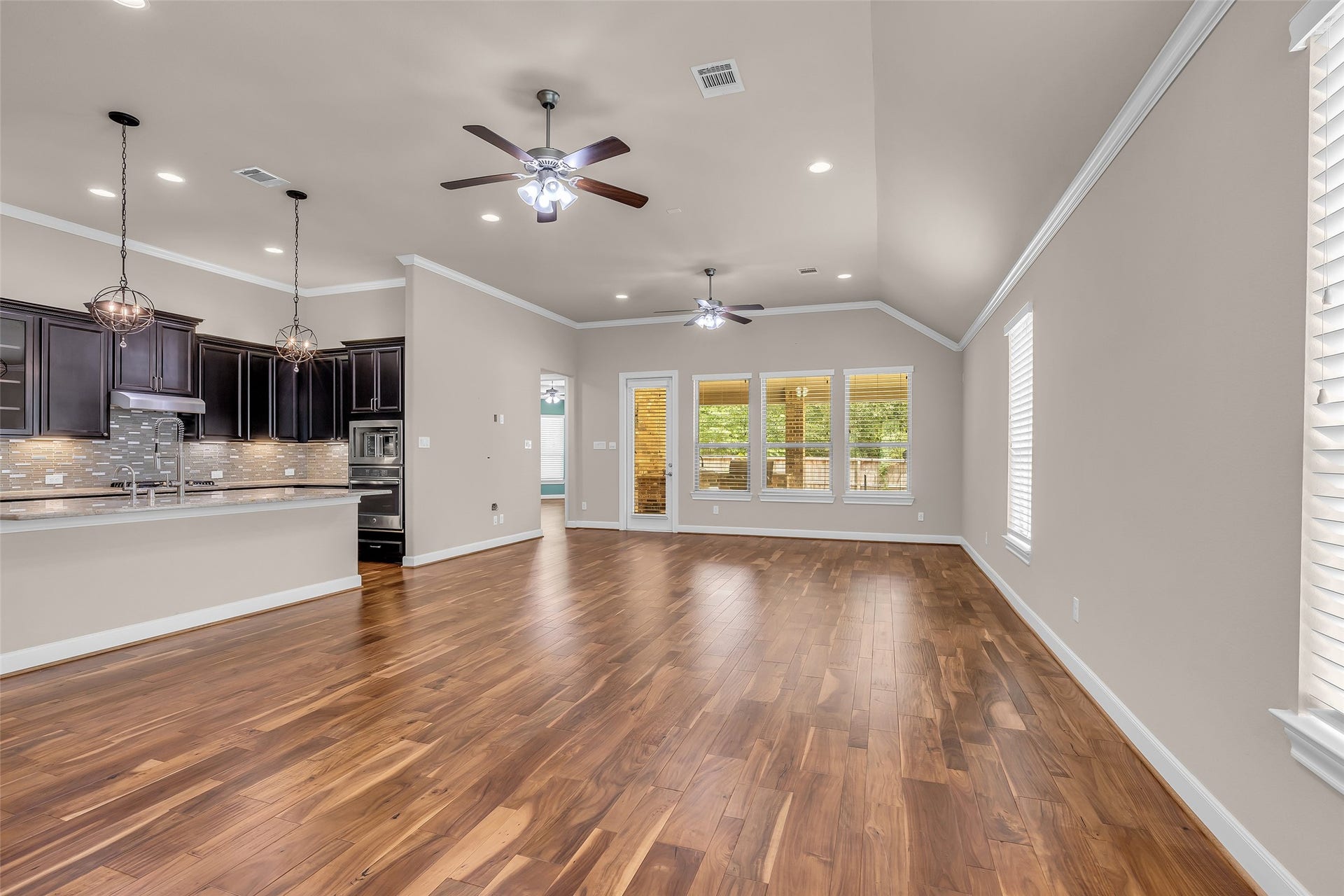 134 Verbena Way, Montgomery, TX 77316