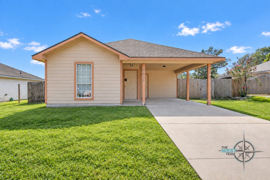 Property photo for 8825 E Buffalo Circle, Willis, TX