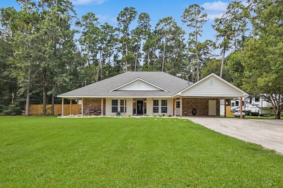 Property photo for 18644 Oak Shadow Circle, Conroe, TX