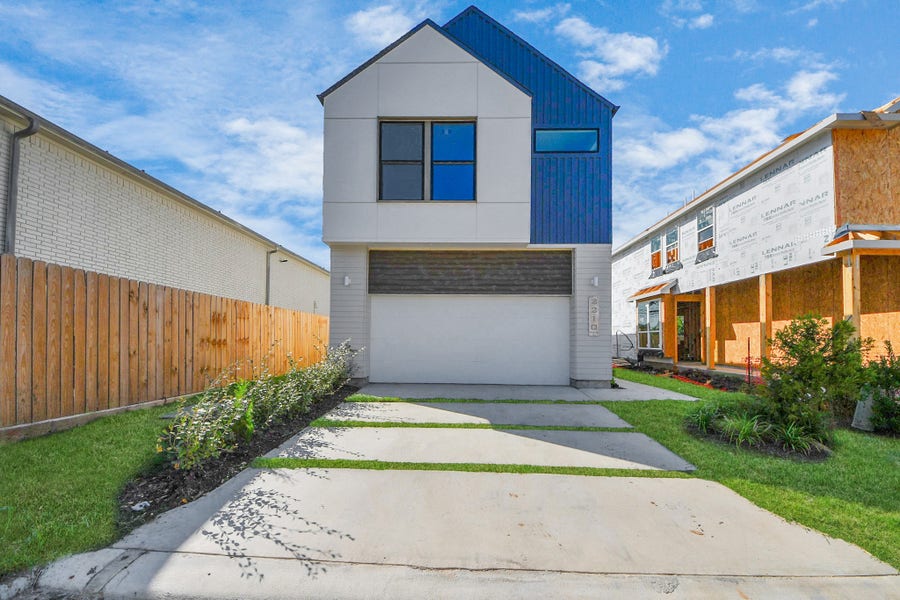 Property photo for 2222 Via Isa Lane, Houston, TX