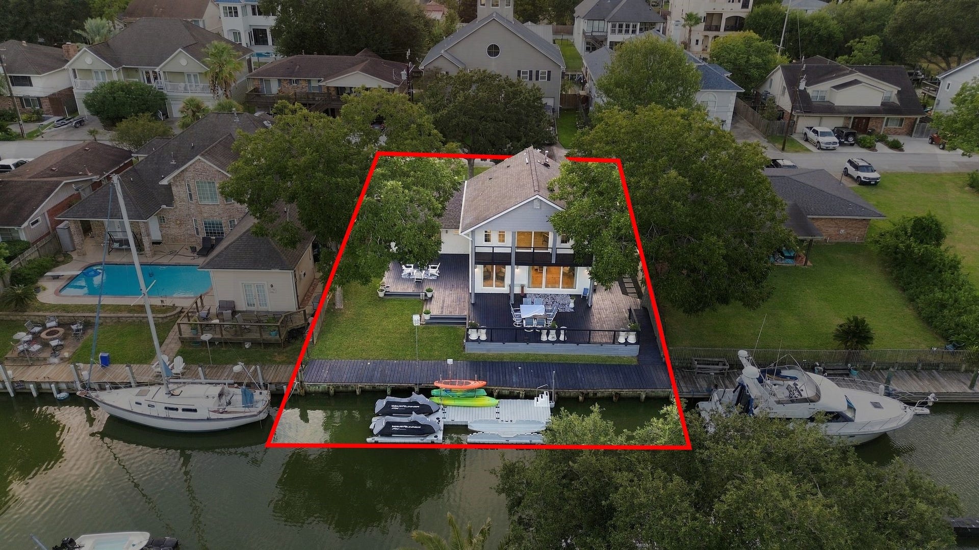 14 Harbor Lane, Kemah, TX 77565 This is a nice size lot with extensive bulkhead and room for a pool if you disire.