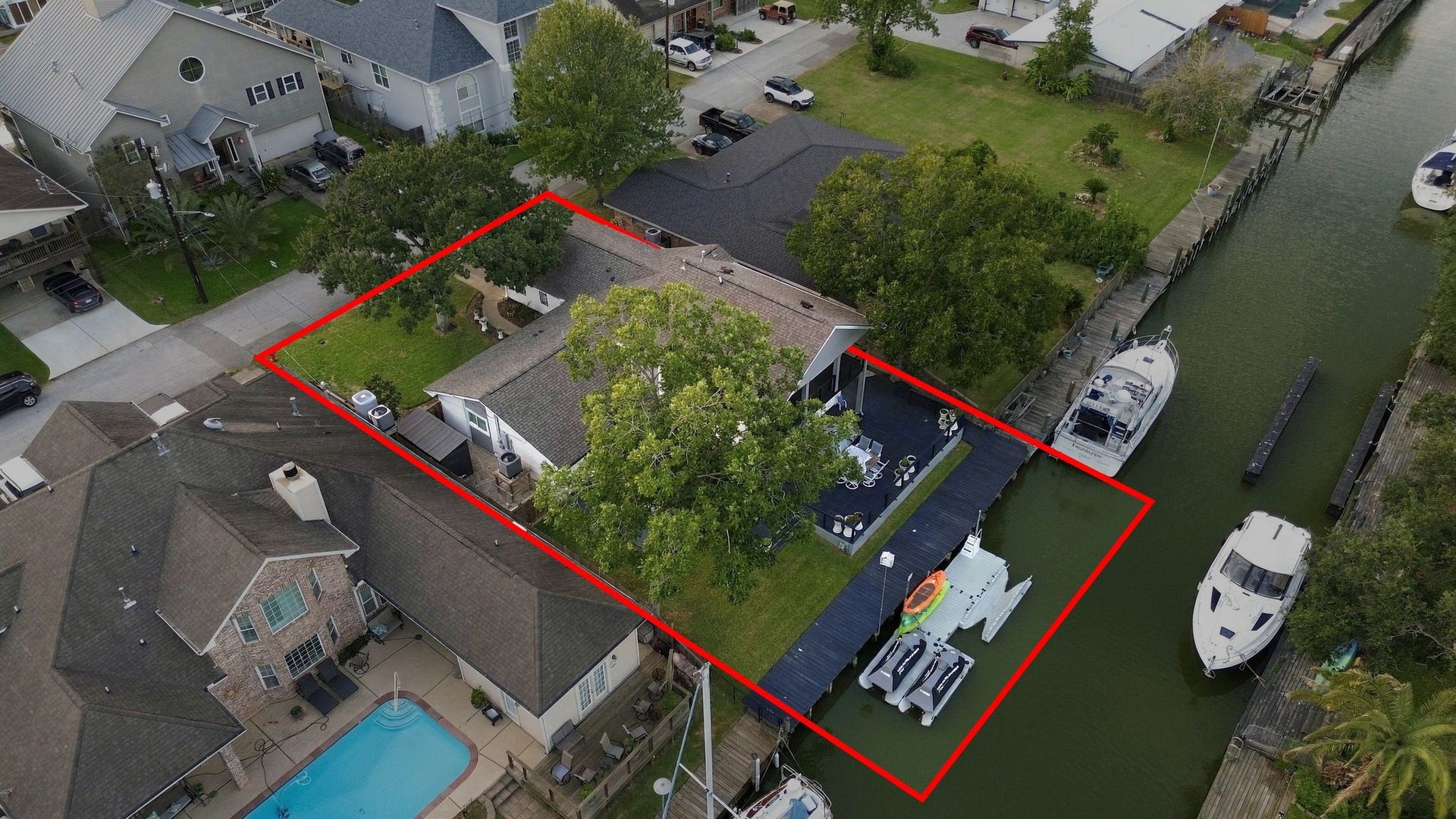 14 Harbor Lane, Kemah, TX 77565 This bird's eye view shows this inviting property.