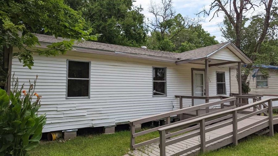 Property photo for 215 Blackshear Street, Tomball, TX