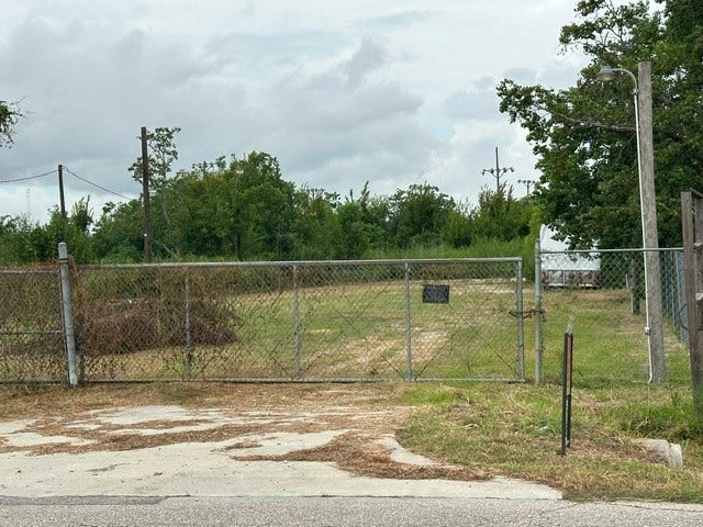 Property photo for 5613 John Martin Road, Baytown, TX