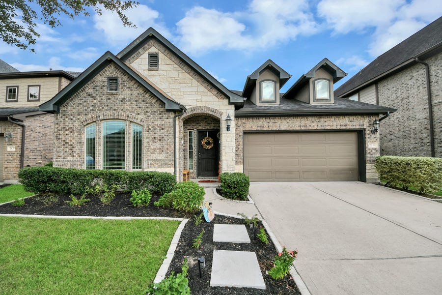Property photo for 2939 Dawn Haven Lane, Pearland, TX
