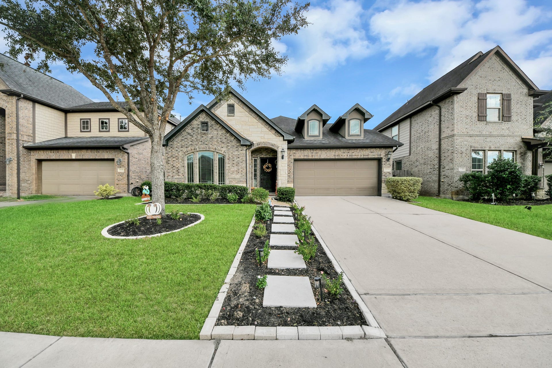 2939 Dawn Haven Lane, Pearland, TX 77584 2939 Dawn Haven Lane, Pearland, TX 77584