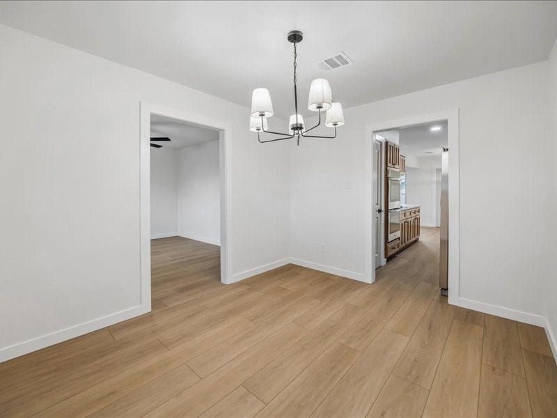 2807 Triway Lane, Houston, TX 77043 2807 Triway Lane, Houston, TX 77043