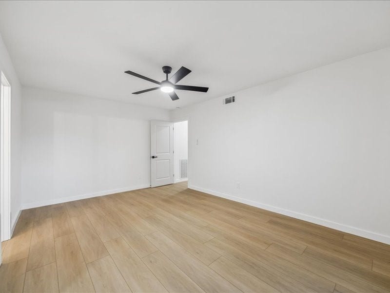 2807 Triway Lane, Houston, TX 77043 2807 Triway Lane, Houston, TX 77043