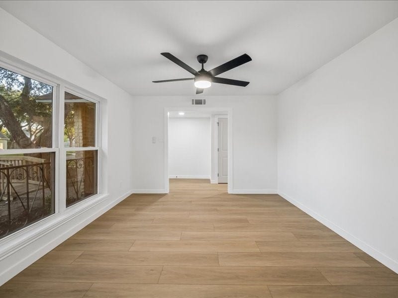 2807 Triway Lane, Houston, TX 77043 2807 Triway Lane, Houston, TX 77043