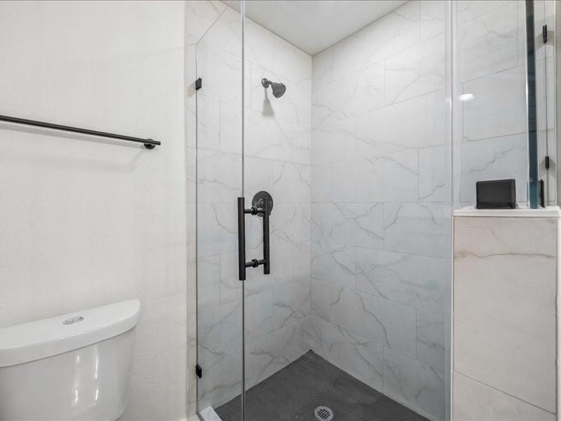 2807 Triway Lane, Houston, TX 77043 2807 Triway Lane, Houston, TX 77043
