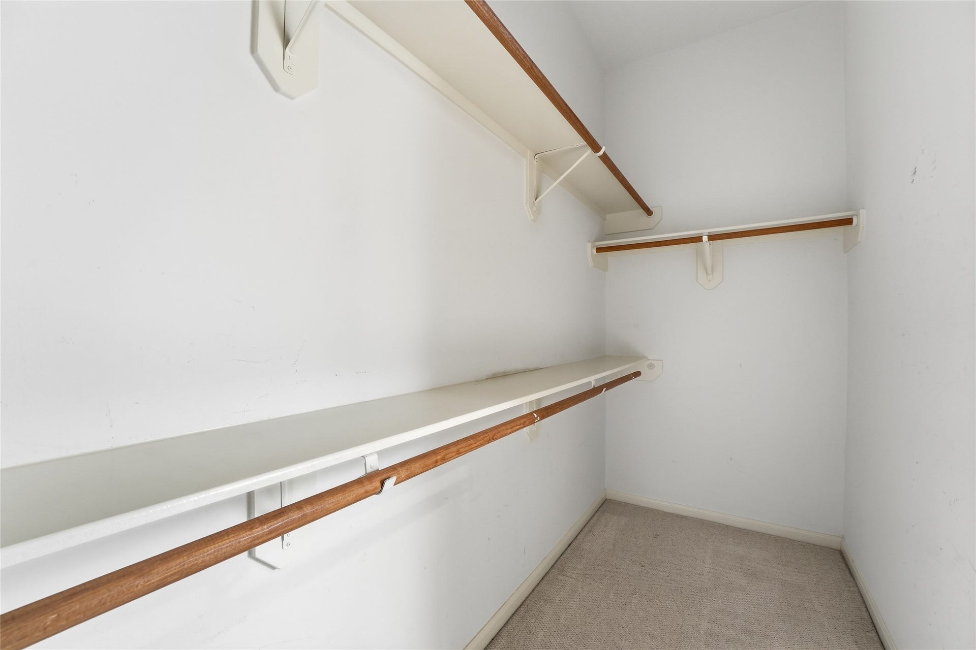 8027 Summer Brook Court, Sugar Land, TX 77479 Primary closet