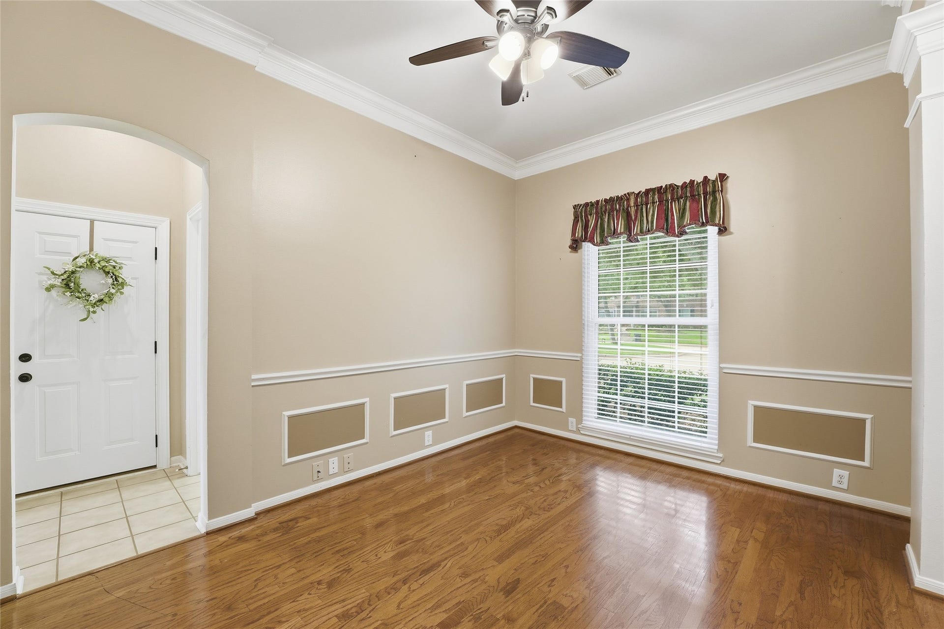 8027 Summer Brook Court, Sugar Land, TX 77479 Formal Dining Room