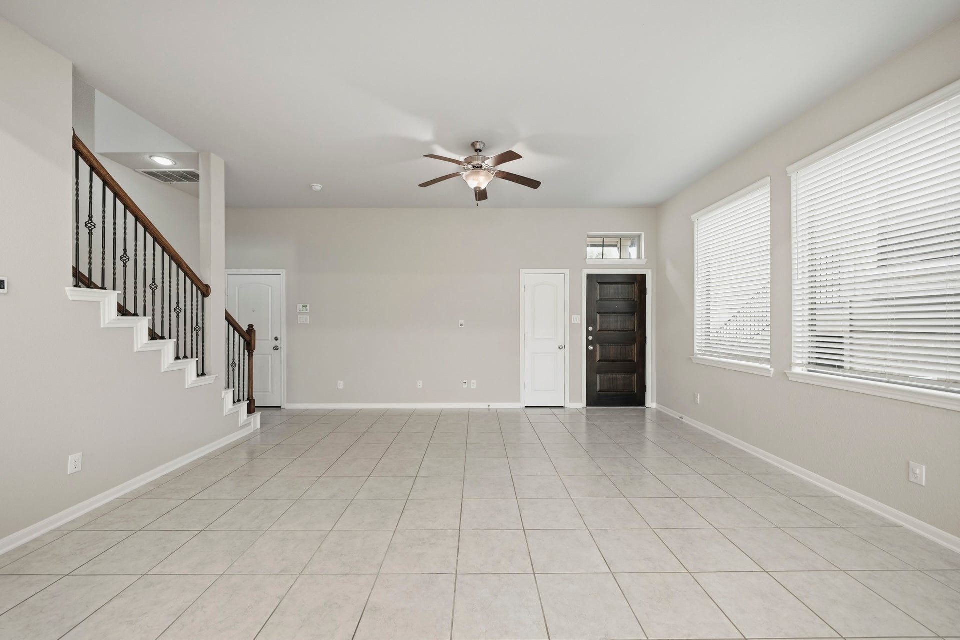 8734 Laurel Crest Drive, Missouri City, TX 77459 8734 Laurel Crest Drive, Missouri City, TX 77459