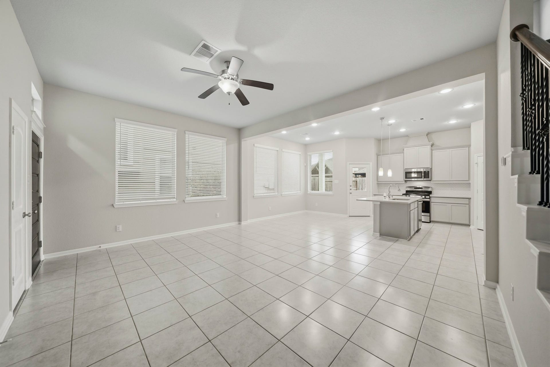8734 Laurel Crest Drive, Missouri City, TX 77459 8734 Laurel Crest Drive, Missouri City, TX 77459