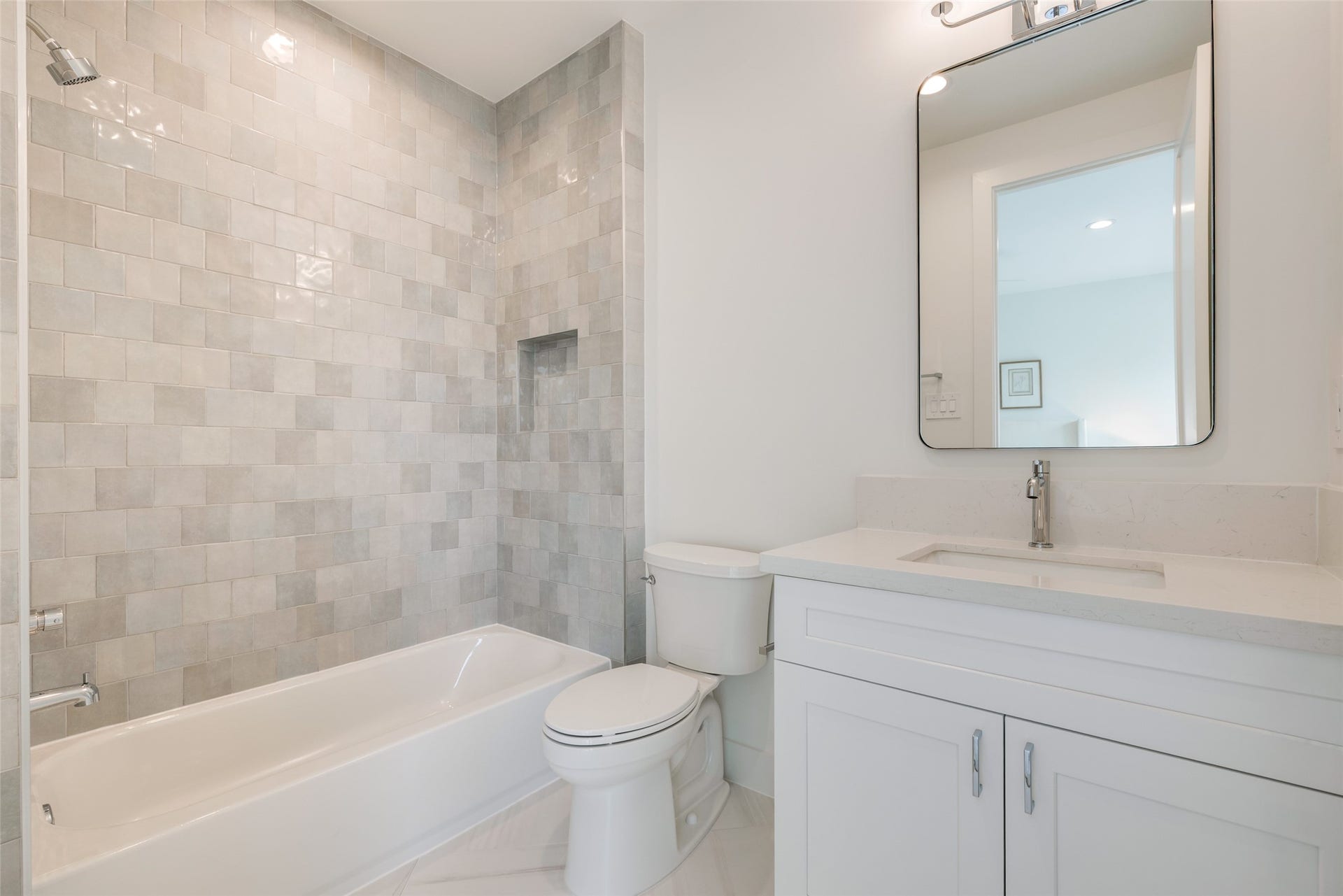 902 E 25TH Street, Houston, TX 77009