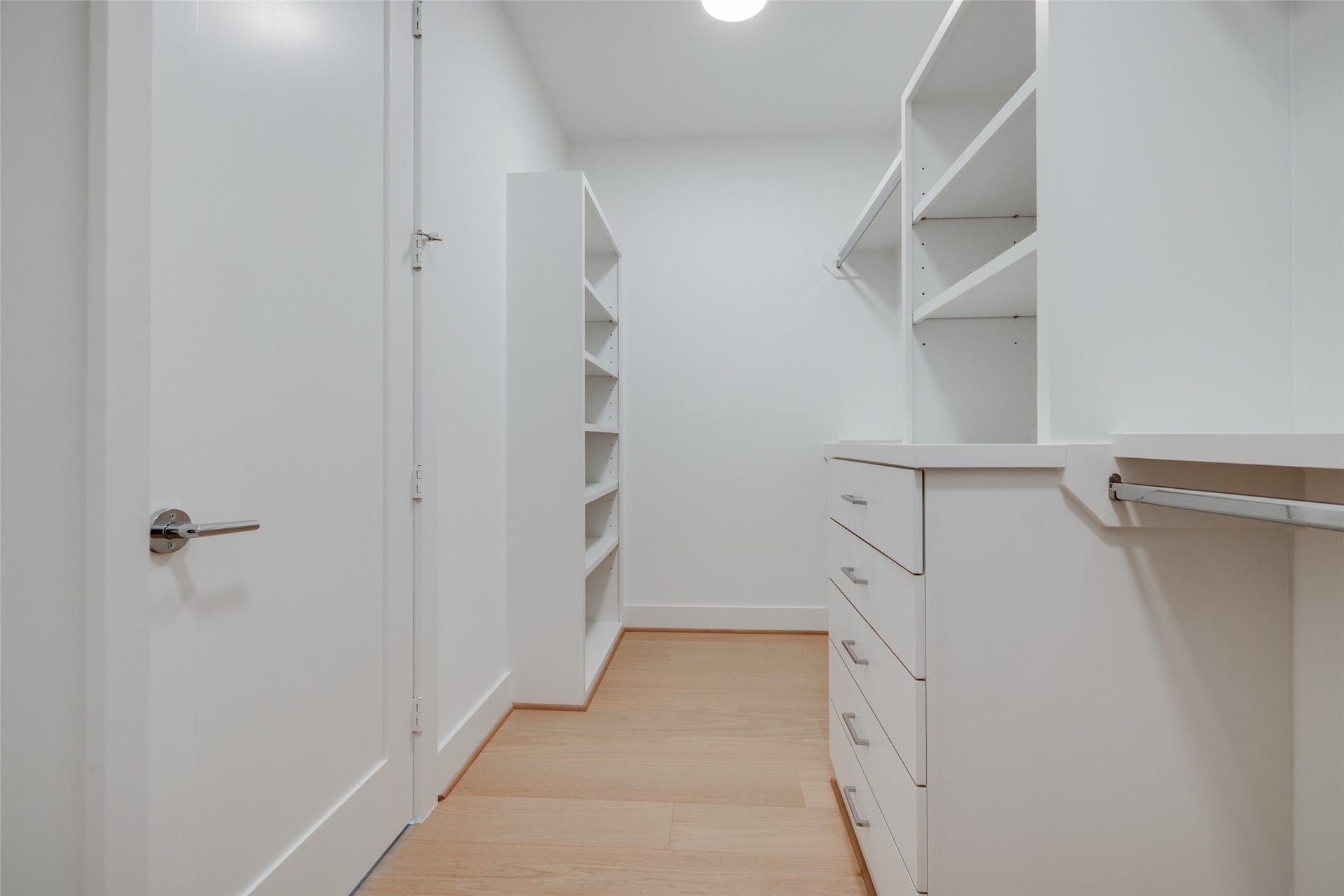 902 E 25TH Street, Houston, TX 77009