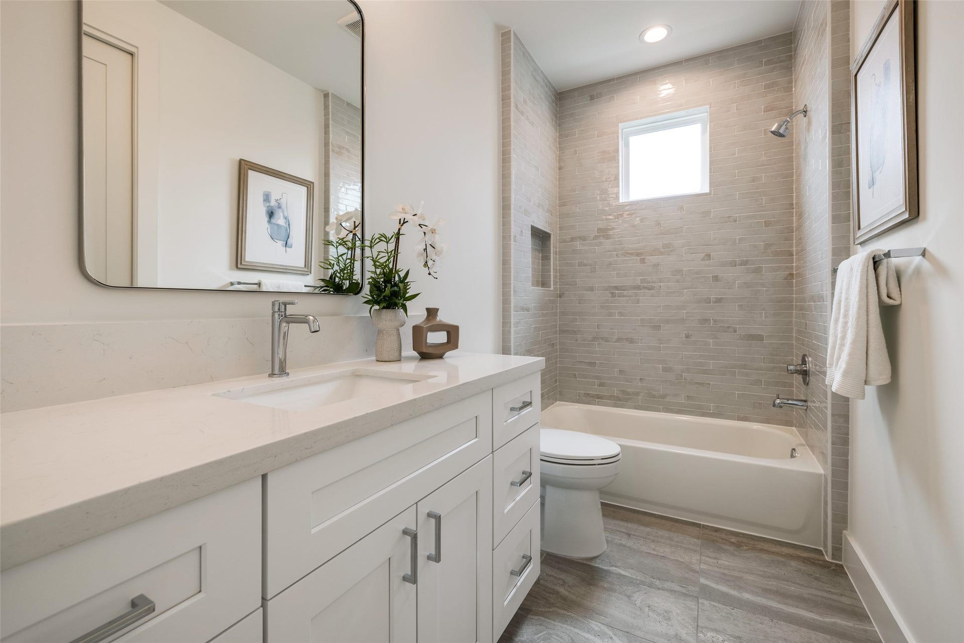 902 E 25TH Street, Houston, TX 77009