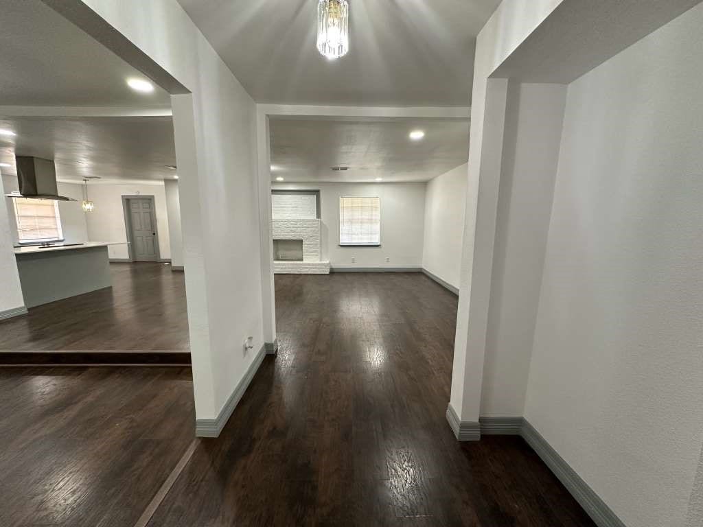 5850 Paisley Street, Houston, TX 77096 5850 Paisley Street, Houston, TX 77096