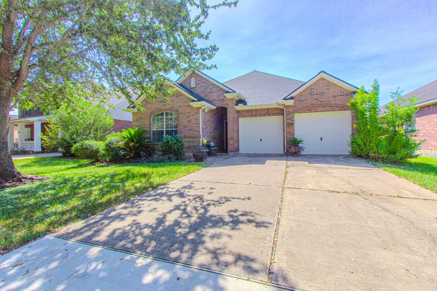 Property photo for 303 Autumn Creek Lane Lane, Richmond, TX