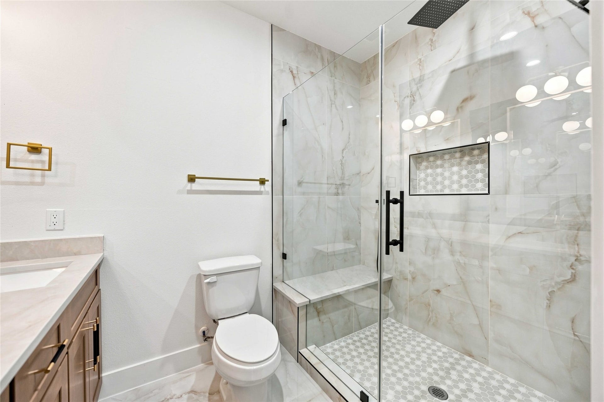 5416 Sonora Street, #A-B, Houston, TX 77020 5416 Sonora Street, #A-B, Houston, TX 77020