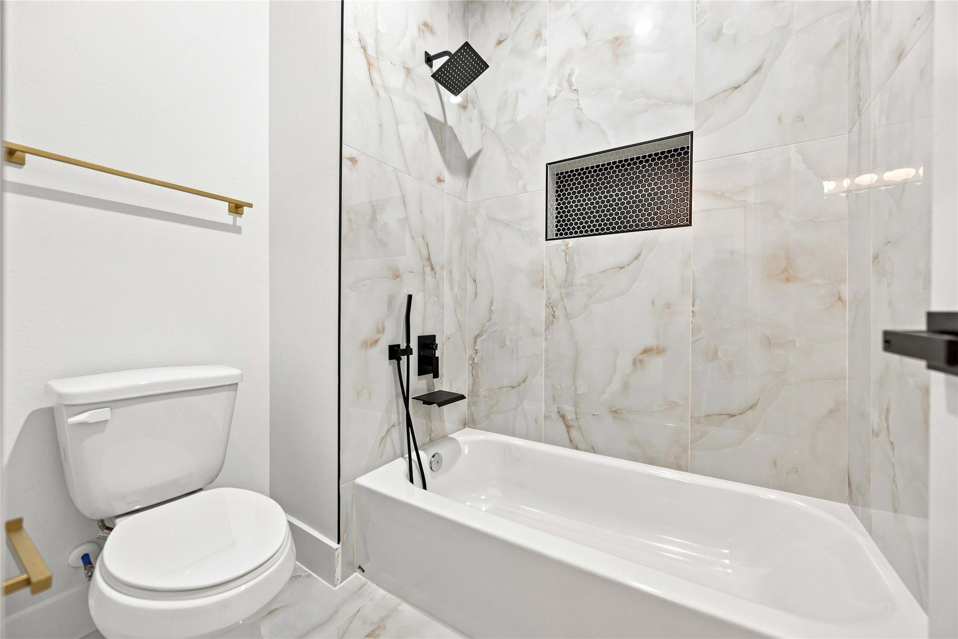 5416 Sonora Street, #A-B, Houston, TX 77020 5416 Sonora Street, #A-B, Houston, TX 77020