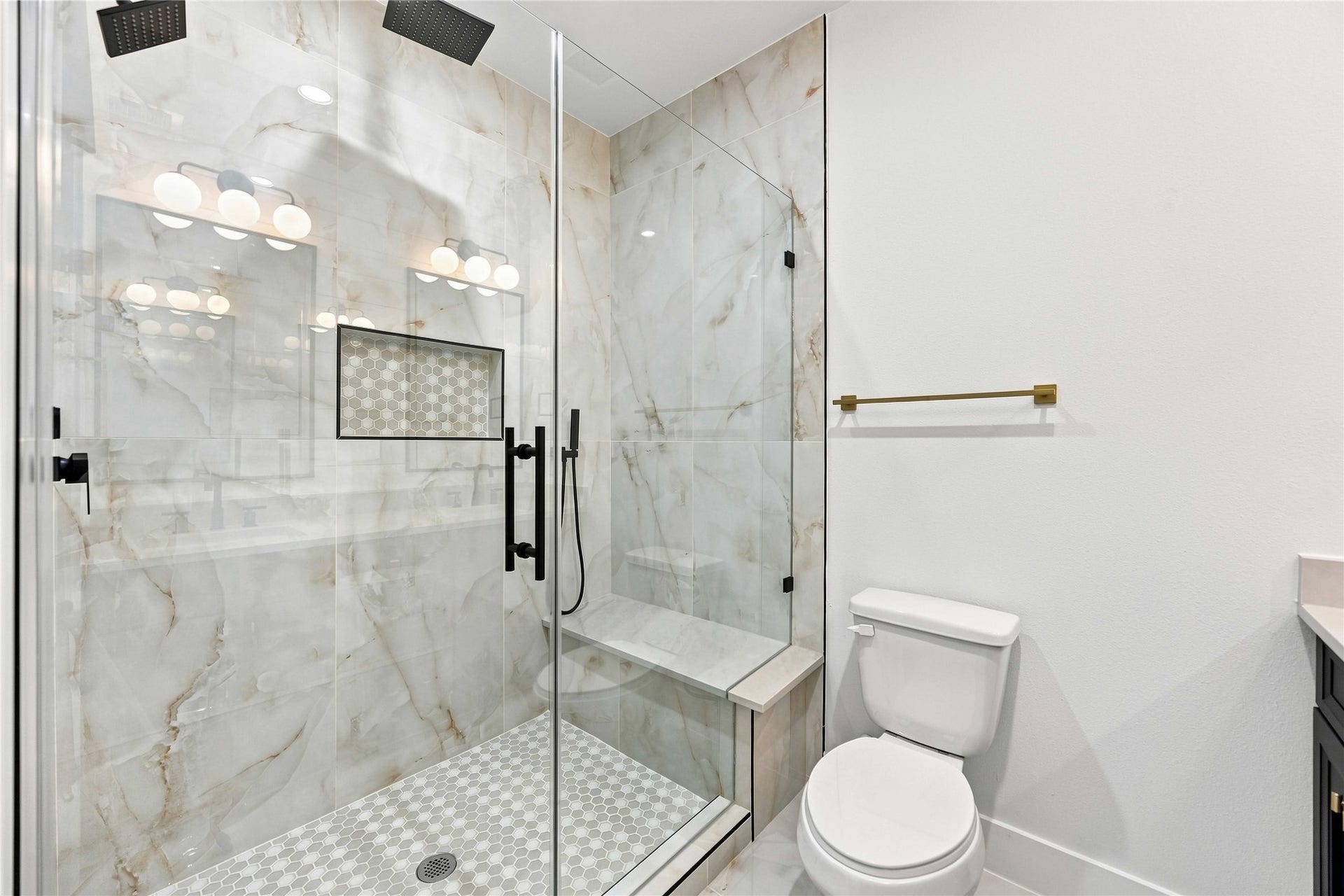 5416 Sonora Street, #A-B, Houston, TX 77020 5416 Sonora Street, #A-B, Houston, TX 77020