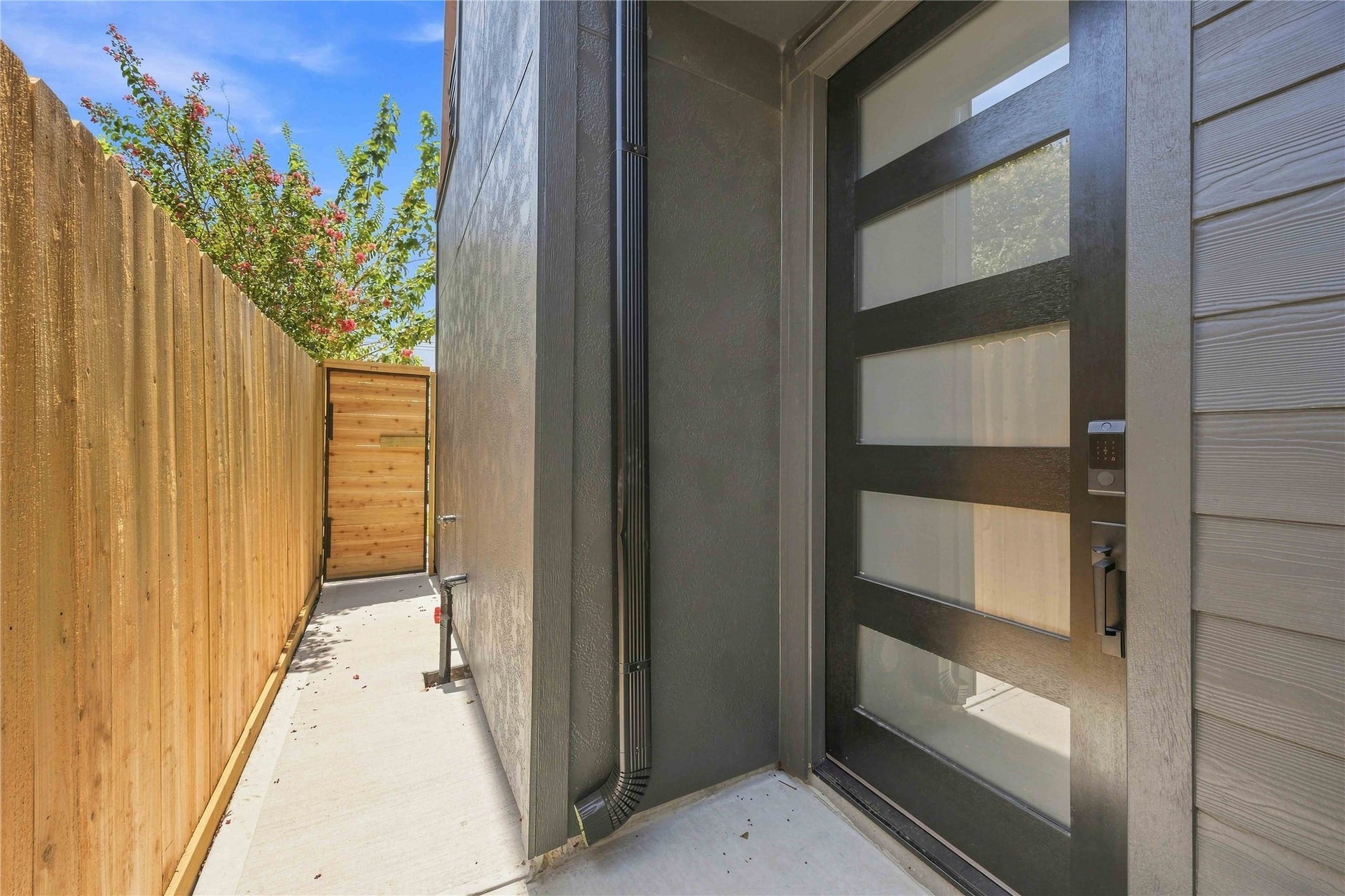 5416 Sonora Street, #A-B, Houston, TX 77020 5416 Sonora Street, #A-B, Houston, TX 77020