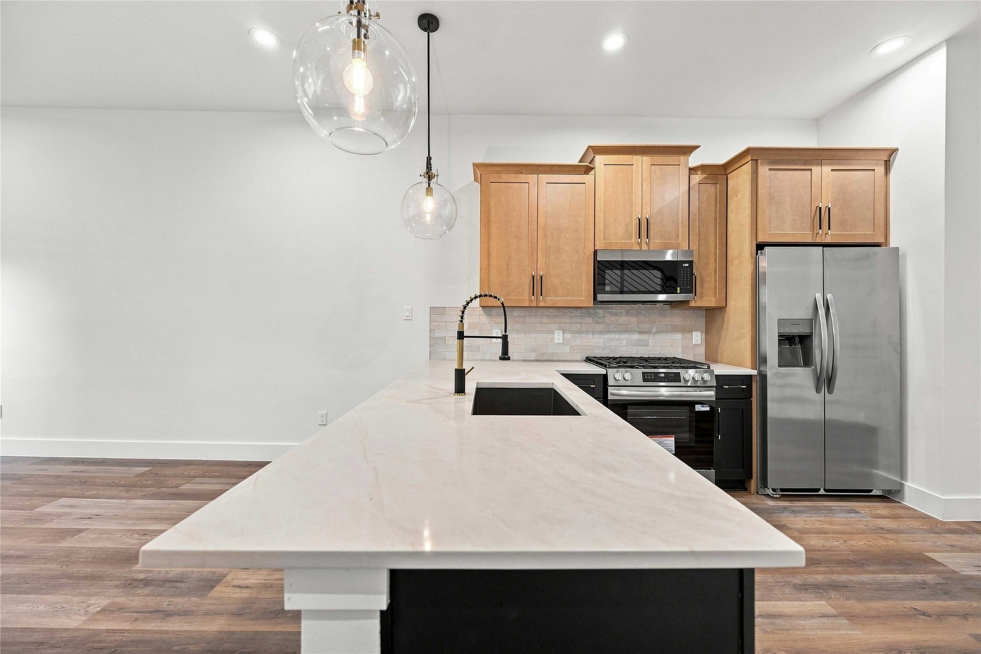 5416 Sonora Street, #A-B, Houston, TX 77020 5416 Sonora Street, #A-B, Houston, TX 77020