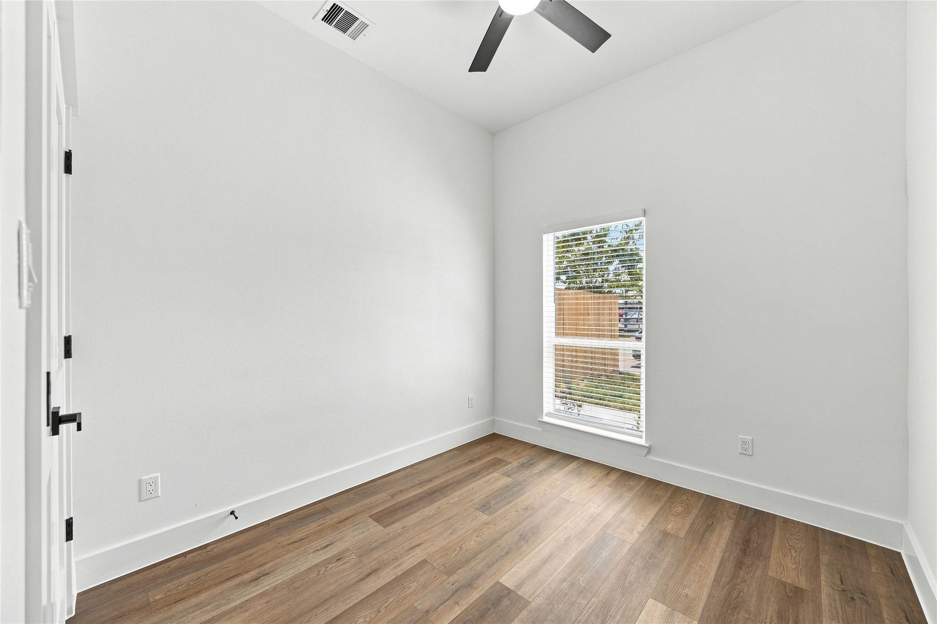 5416 Sonora Street, #A-B, Houston, TX 77020 5416 Sonora Street, #A-B, Houston, TX 77020