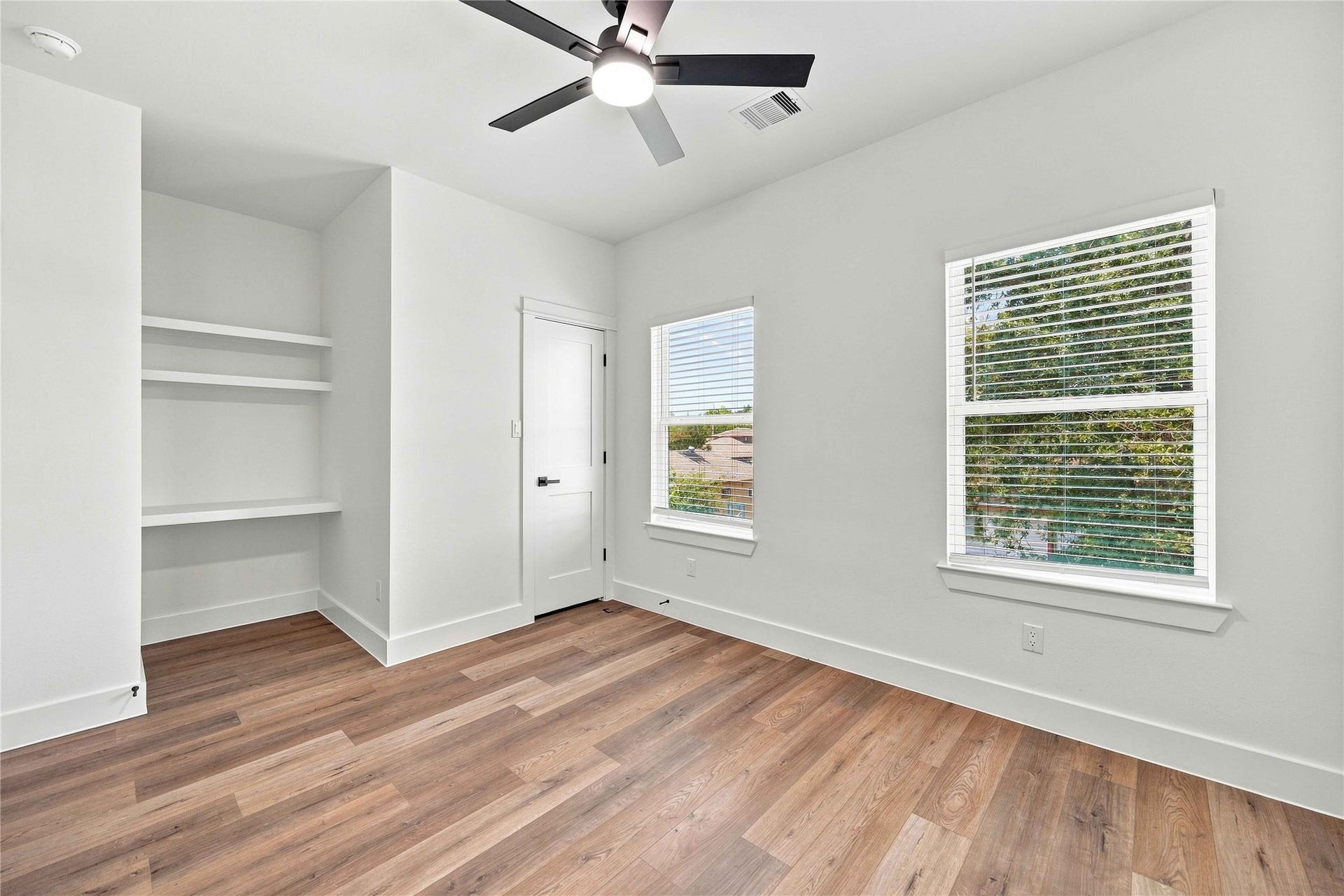 5416 Sonora Street, #A-B, Houston, TX 77020 5416 Sonora Street, #A-B, Houston, TX 77020
