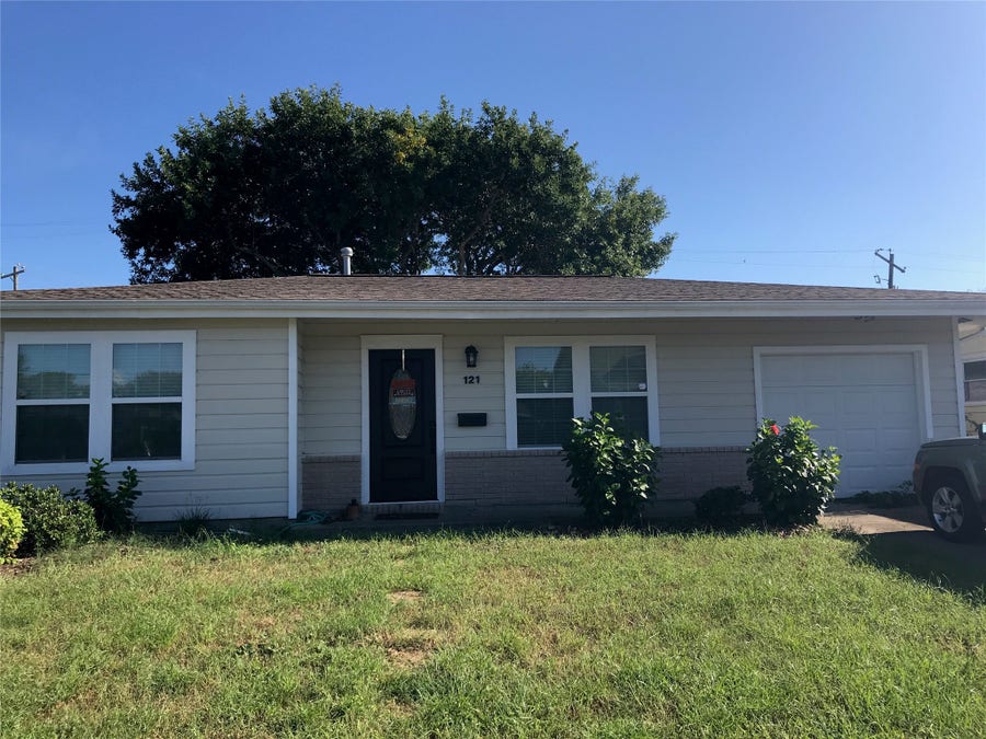 Property photo for 121 Mackeral Street, Galveston, TX