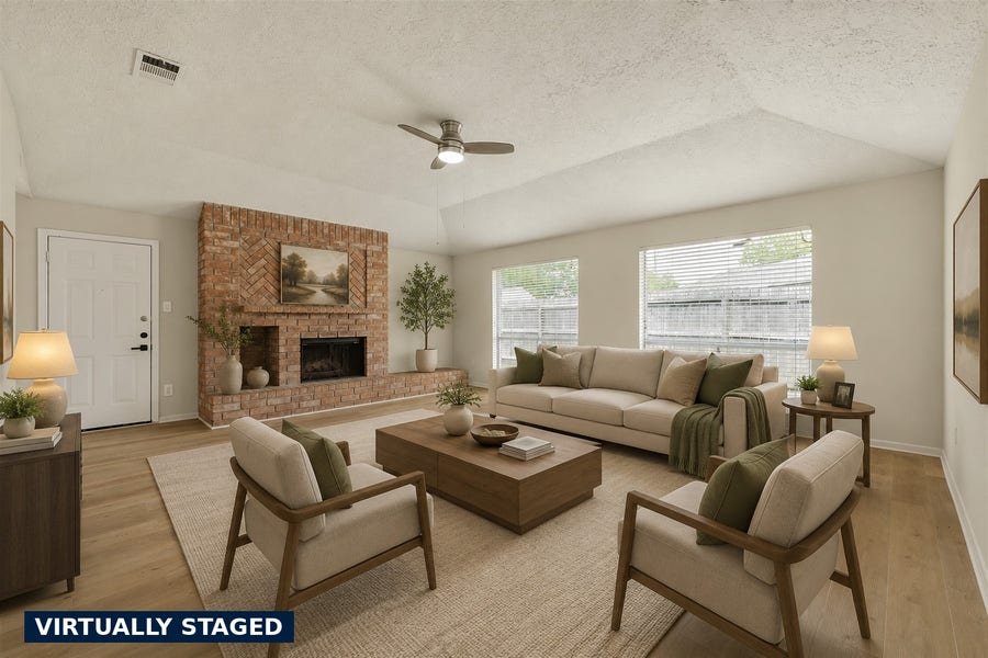 Property photo for 2775 Glen Haven Drive, League City, TX