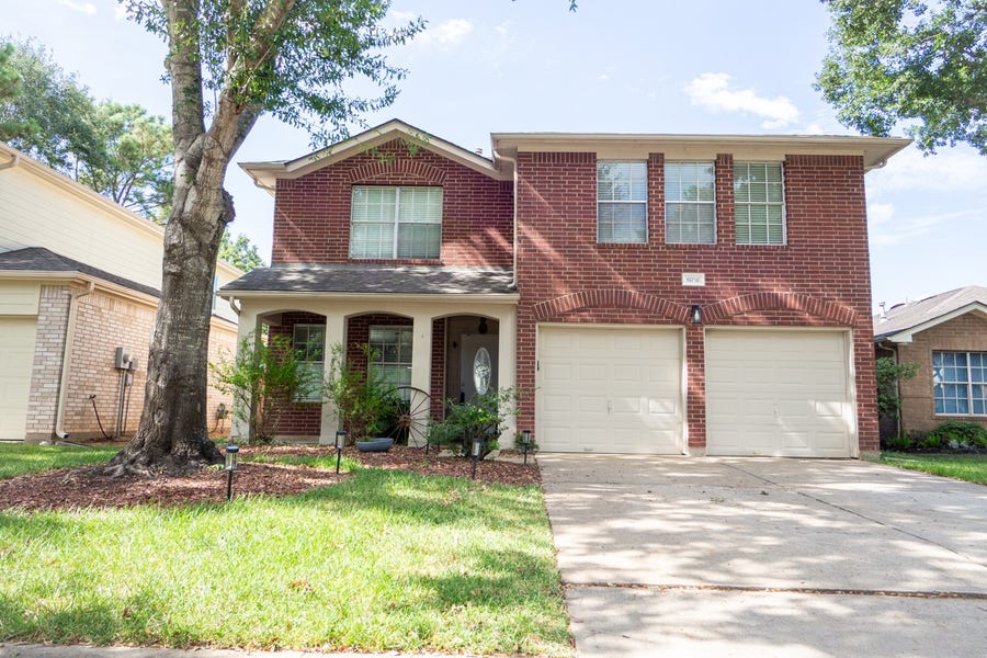 Property photo for 19718 Bluff Canyon Way, Katy, TX