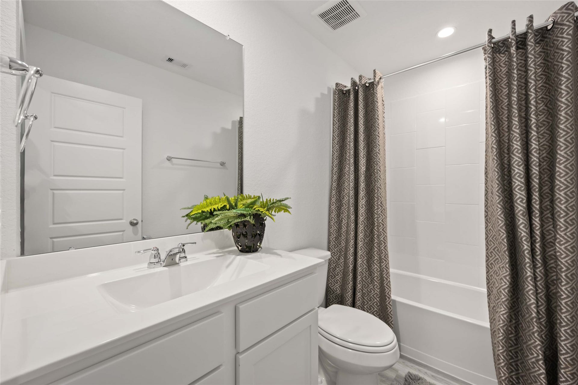 3206 Summercrisp Hollow Lane, Pearland, TX 77581 representative photo