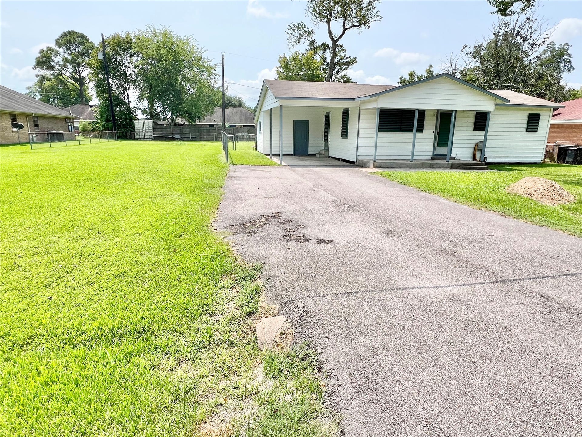 11815 15th Street, Santa Fe, TX 77510 11815 15th Street, Santa Fe, TX 77510