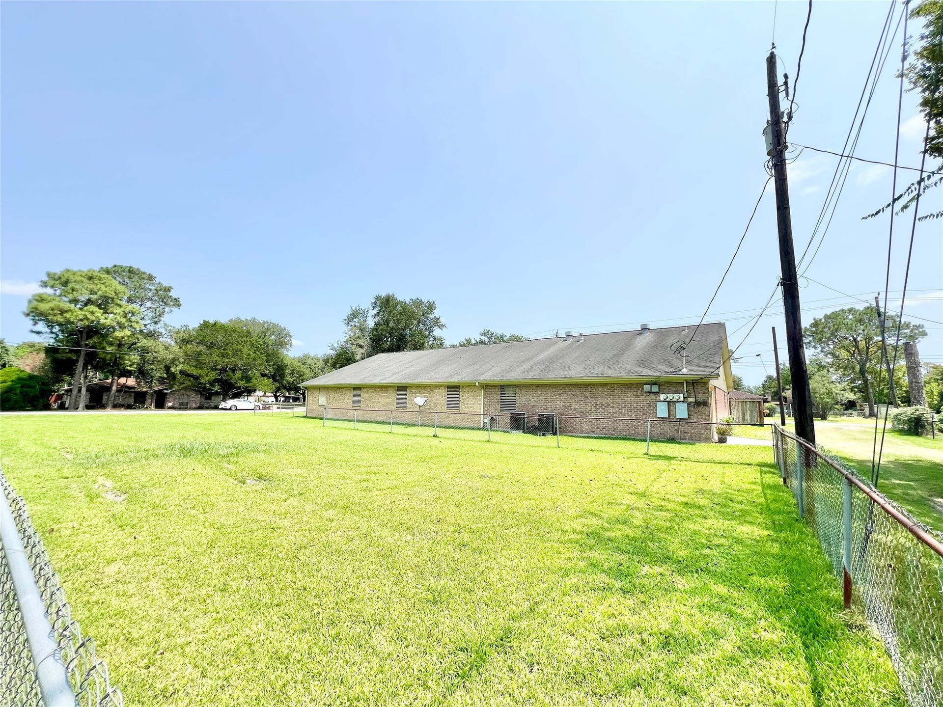 11815 15th Street, Santa Fe, TX 77510 11815 15th Street, Santa Fe, TX 77510