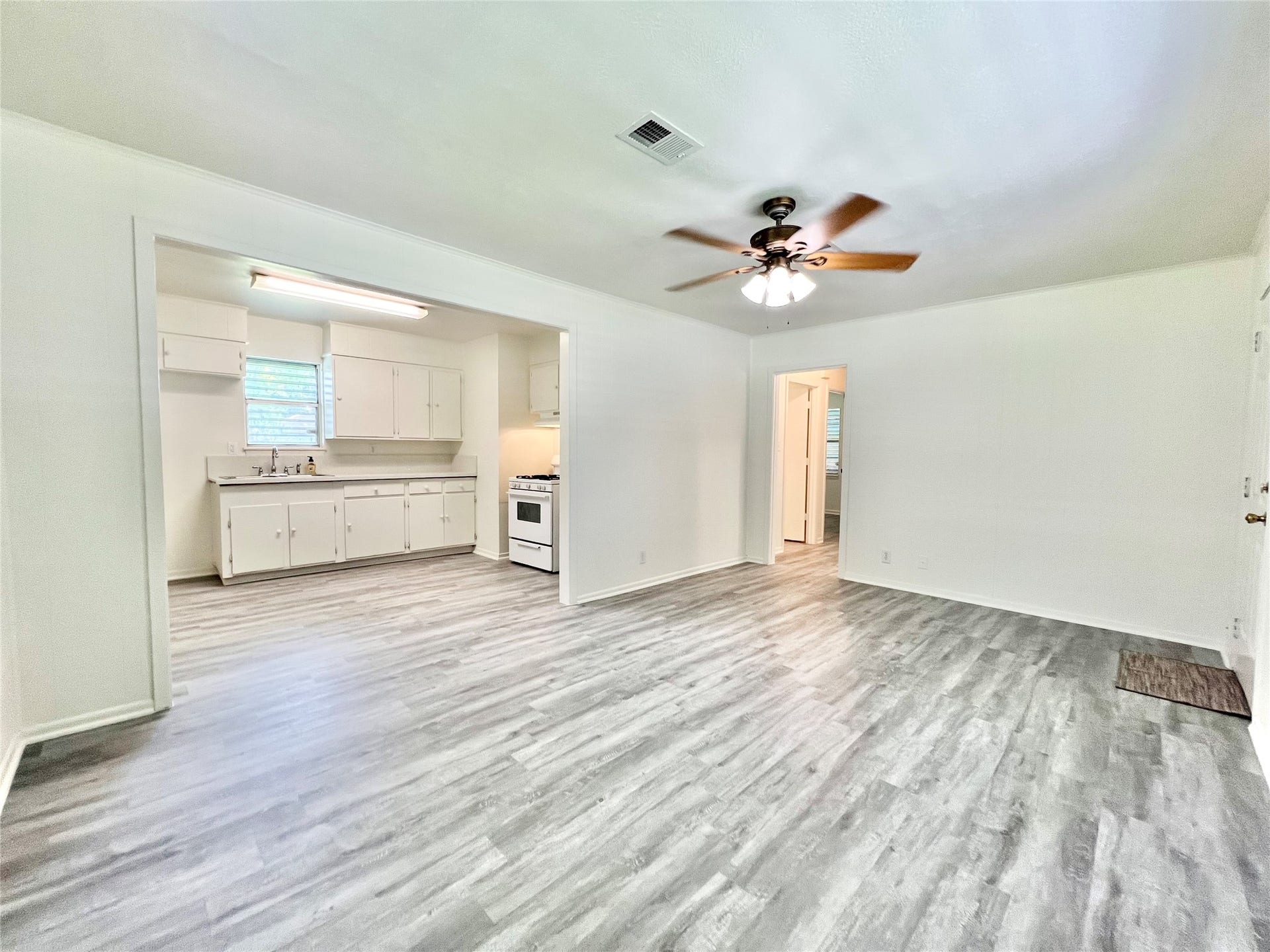11815 15th Street, Santa Fe, TX 77510 Gorgeous Luxury Vinyl Plank Flooring Throughout