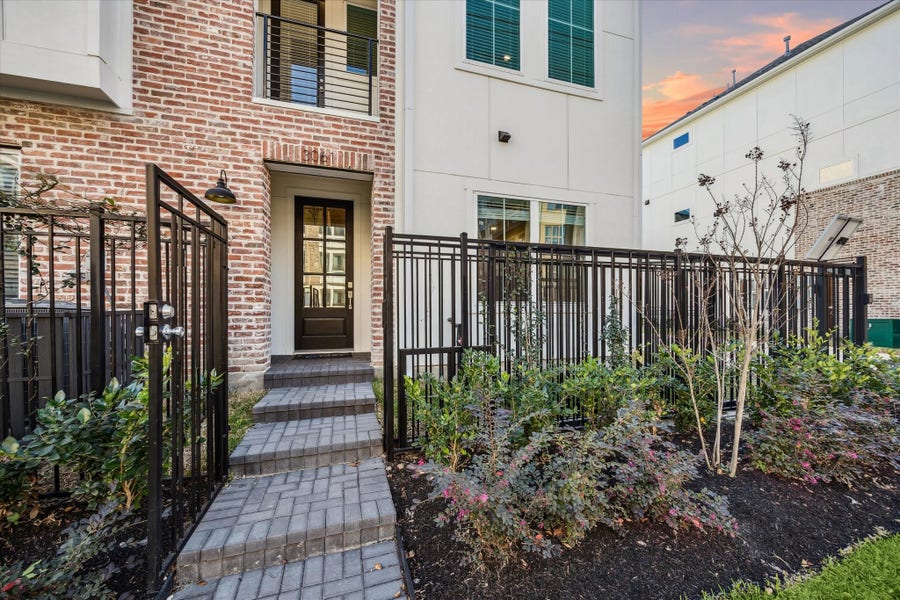 Property photo for 3083 Hicks Street, Houston, TX