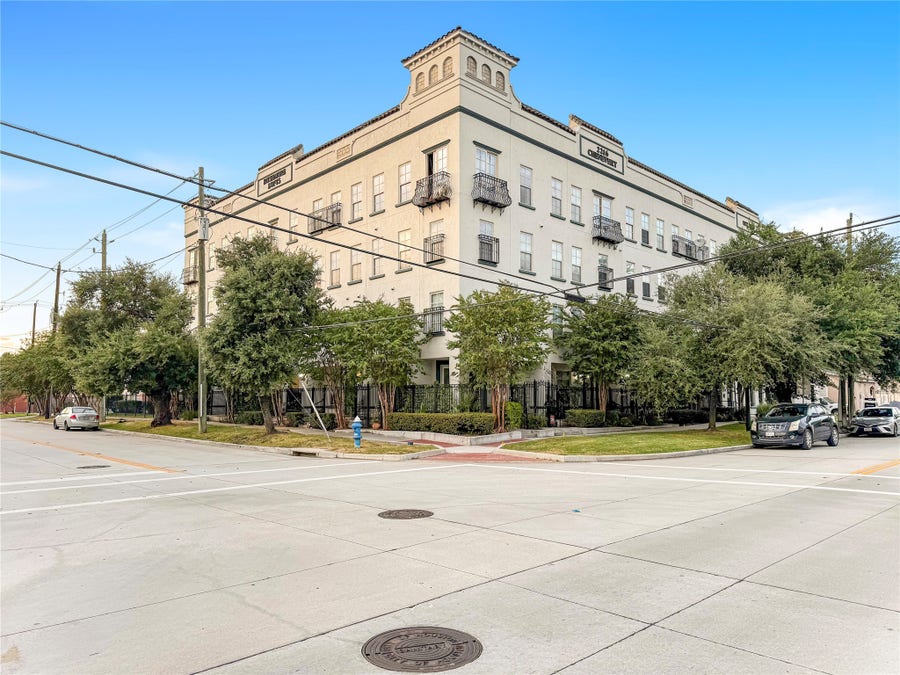 Property photo for 2216 Chenevert Street, #4, Houston, TX