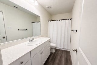 718 Amesbury Road, Conroe, TX 77316 718 Amesbury Road, Conroe, TX 77316