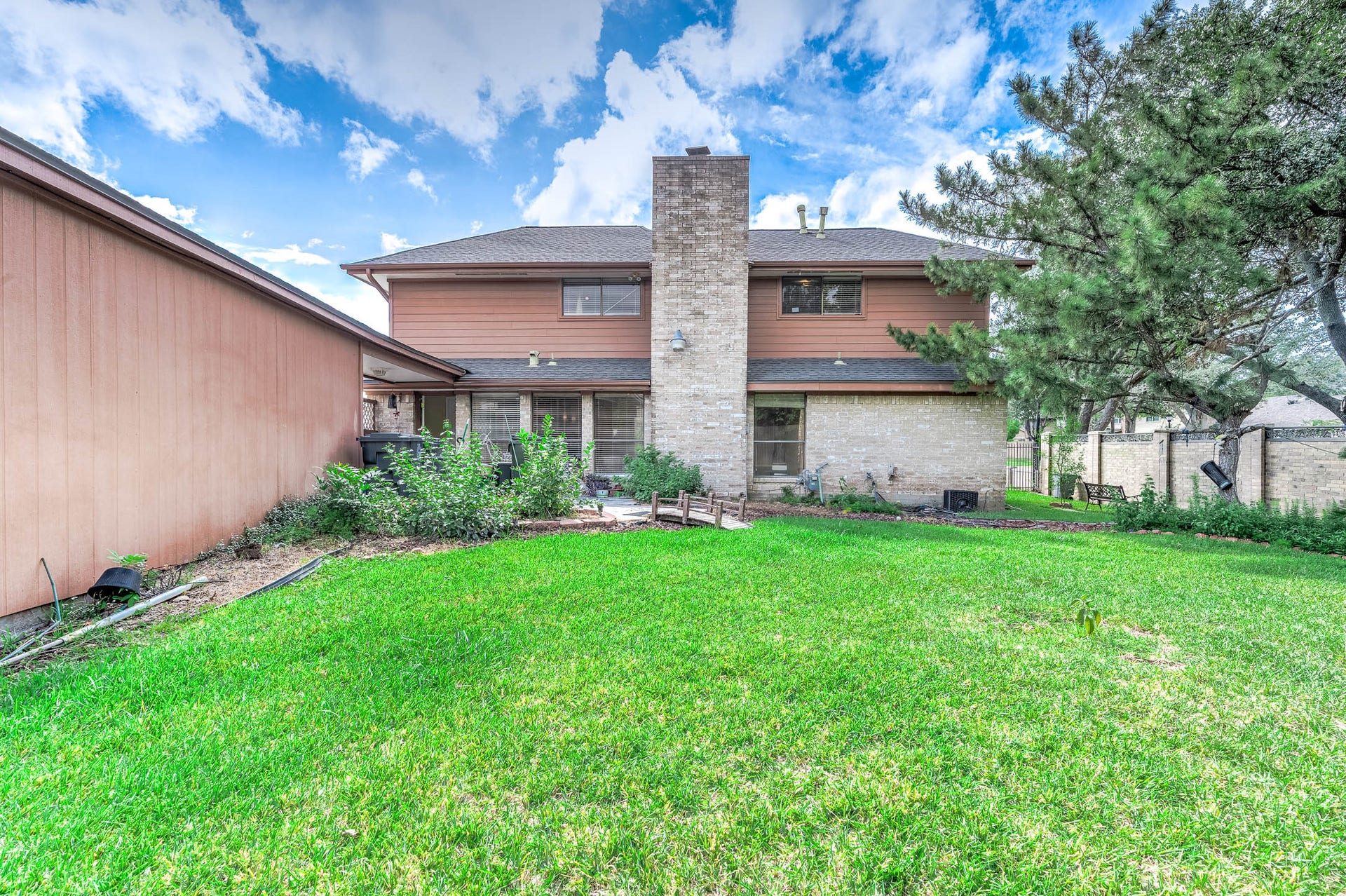 2703 Planters Street, Sugar Land, TX 77479 2703 Planters Street, Sugar Land, TX 77479